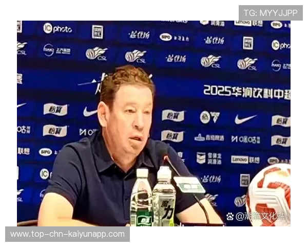 上海申花拉唐中场直塞撕裂防线，打造速度与智慧的完美融合